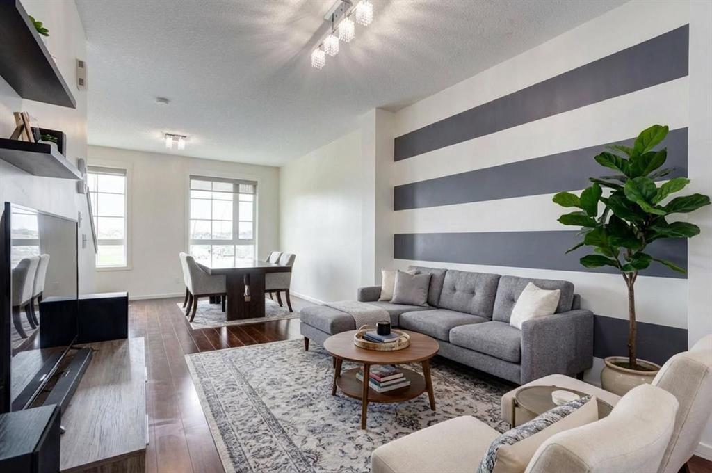 215 Copperpond Common Southeast, Calgary – Residential Row/Townhouse Listing Photo 11