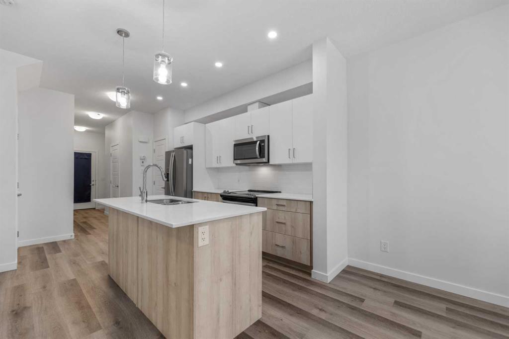 137, 137 Red Embers Link Northeast, Calgary – Residential Row/Townhouse Listing Photo 9