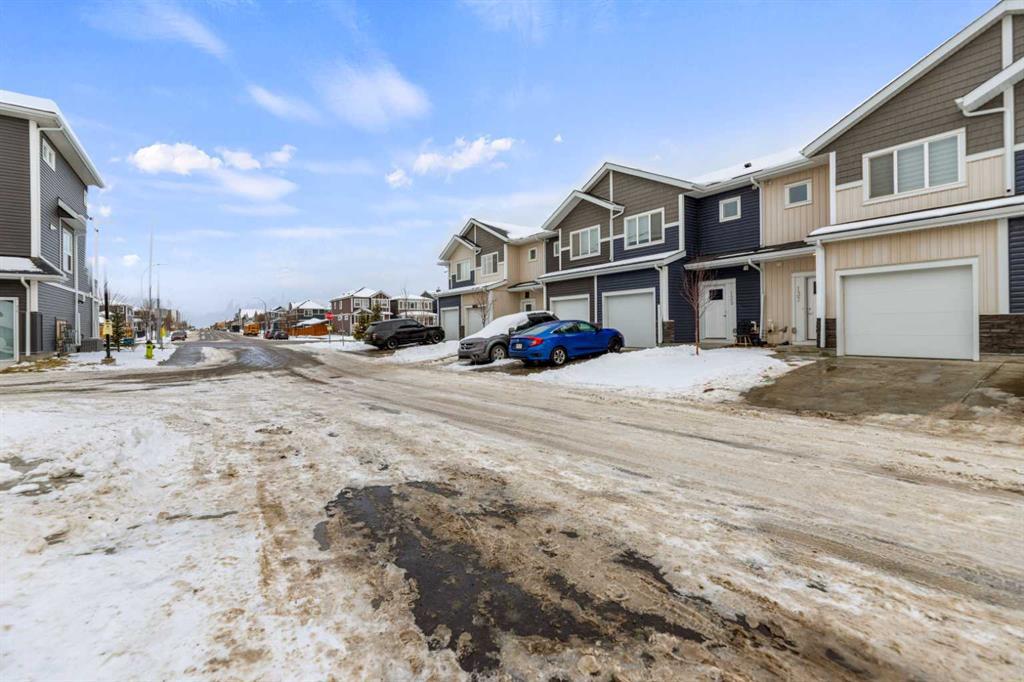 137, 137 Red Embers Link Northeast, Calgary – Residential Row/Townhouse Listing Photo 3