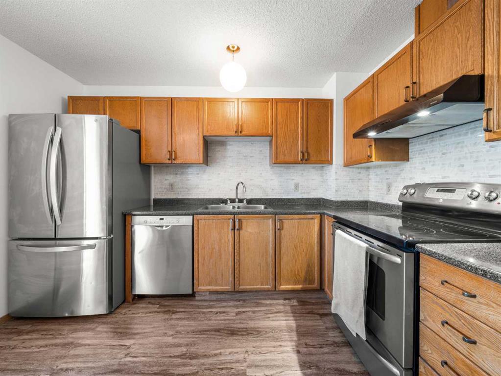 10 Martinbrook Road Northeast, Calgary – Residential Detached Listing Photo 3