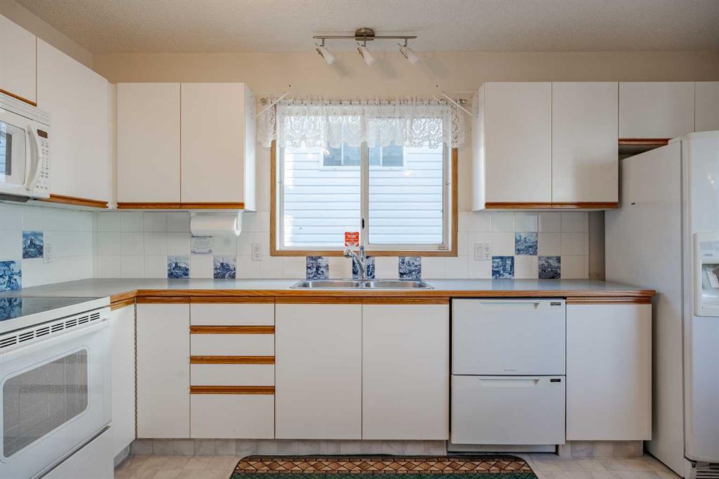 82 Martinridge Crescent Northeast, Calgary – Residential Detached Listing Photo 8