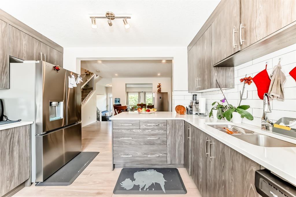 206 Cranbrook Square Southeast, Calgary – Residential Row/Townhouse Listing Photo 13