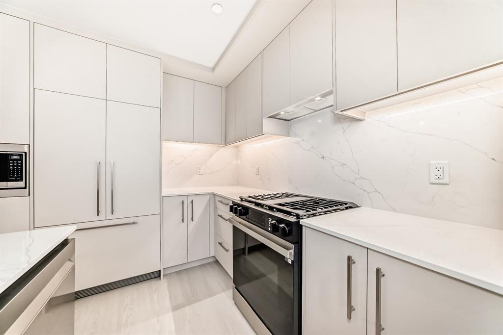 407, 8375 Broadcast Avenue Southwest, Calgary – Residential Apartment Listing Photo 9