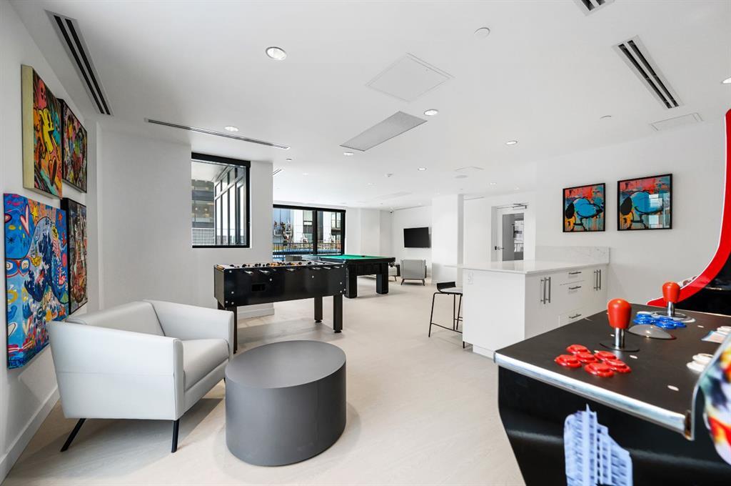 407, 8375 Broadcast Avenue Southwest, Calgary – Residential Apartment Listing Photo 24