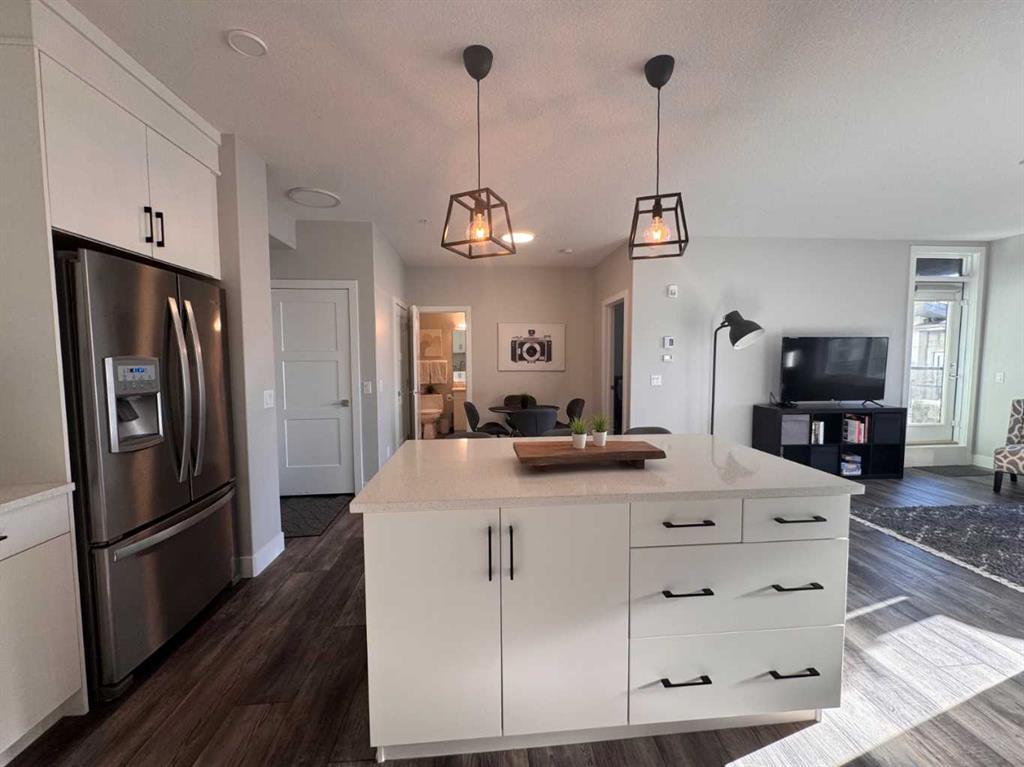 110, 8355 19 Avenue Southwest, Calgary – Residential Apartment Listing Photo 3