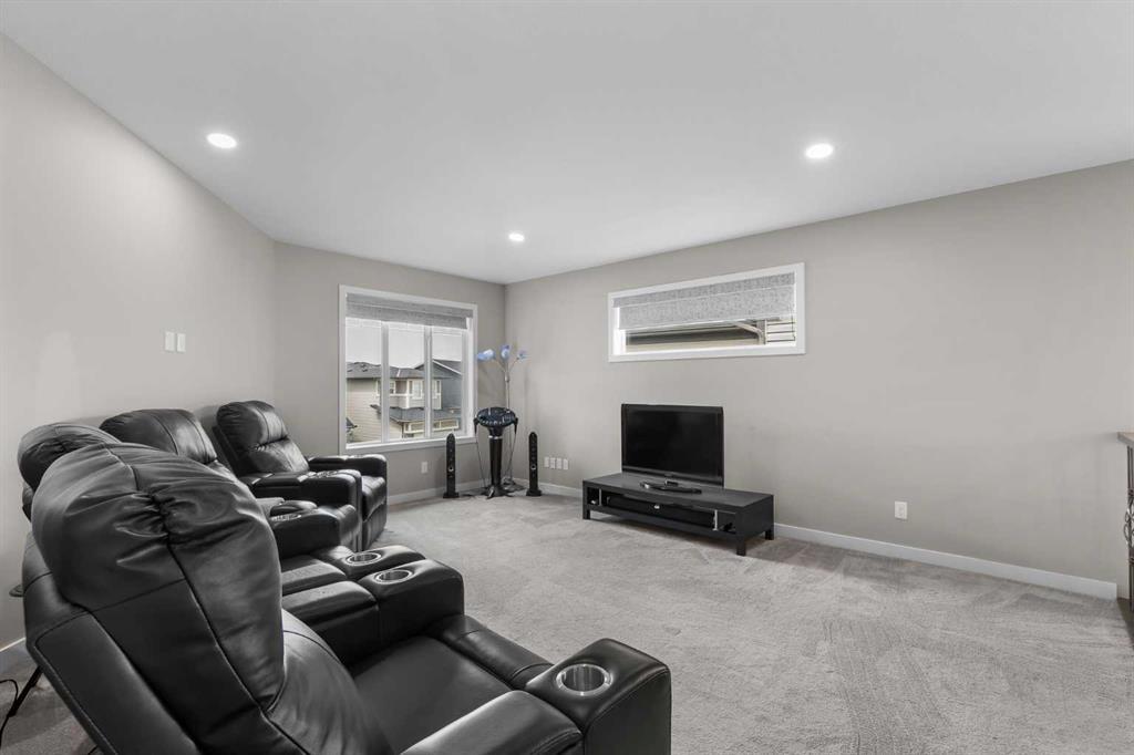 247 Hillcrest Heights Southwest, Airdrie – Residential Detached Listing Photo 16