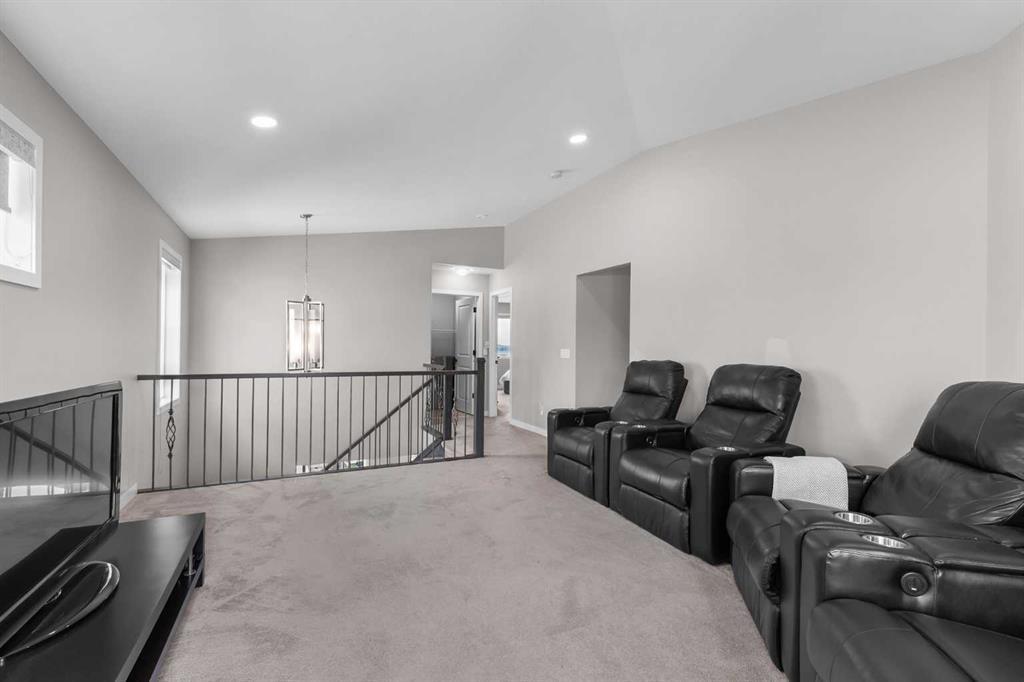 247 Hillcrest Heights Southwest, Airdrie – Residential Detached Listing Photo 17