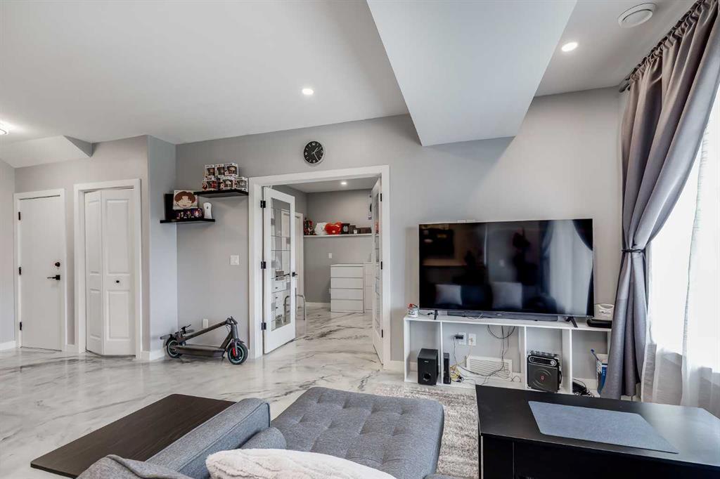 247 Hillcrest Heights Southwest, Airdrie – Residential Detached Listing Photo 32