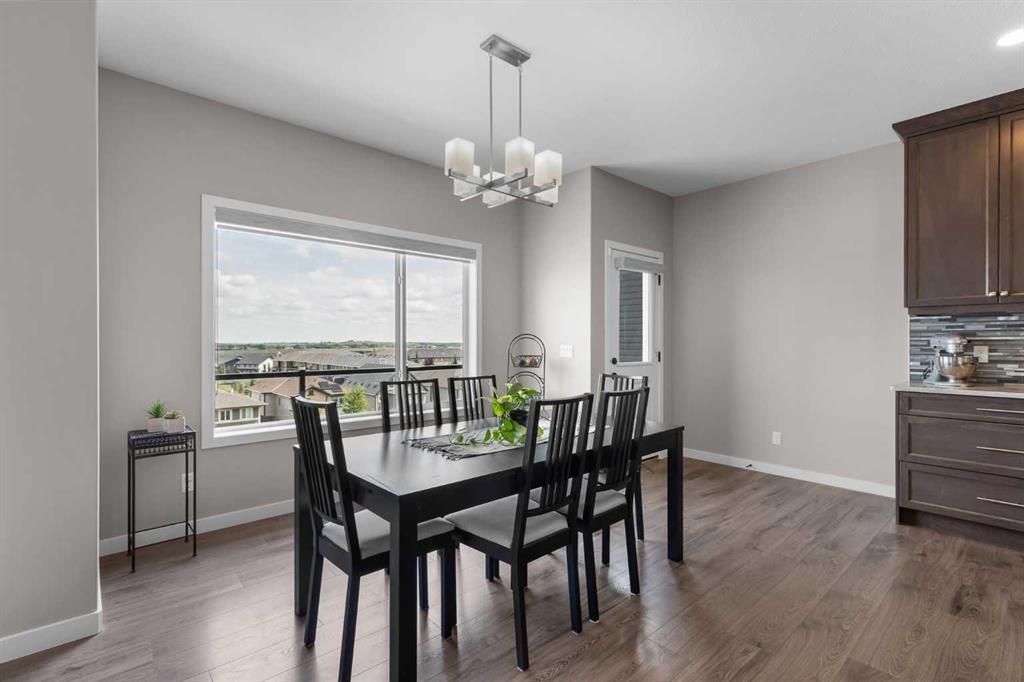 247 Hillcrest Heights Southwest, Airdrie – Residential Detached Listing Photo 5