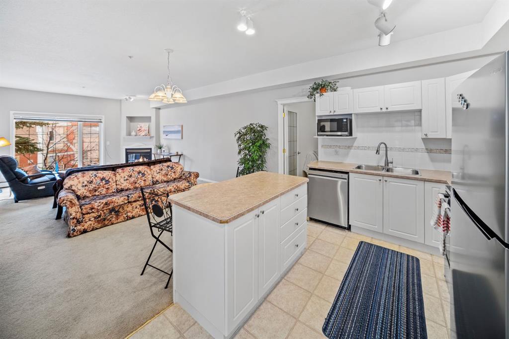 201, 223 Tuscany Springs Boulevard Northwest, Calgary – Residential Apartment Listing Photo 3