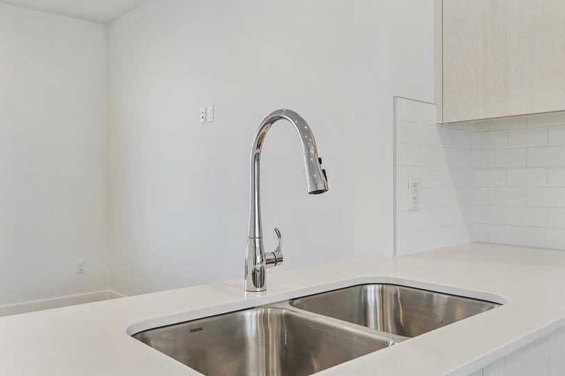 50 Cornerglen Manor Northeast, Calgary – Residential Row/Townhouse Listing Photo 3