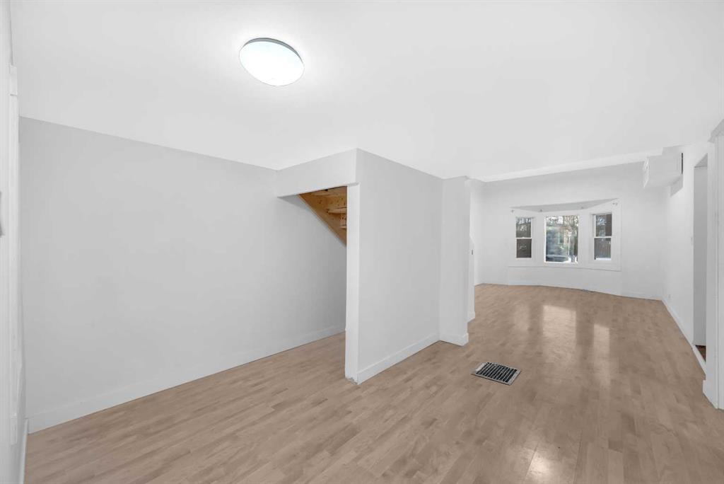 1022 18 Avenue Calgary Alberta T2G 1L6 Ramsay Home For Sale