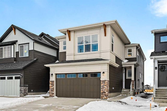 Calgary Real Estate: Residential Property for Sale in Pine Creek