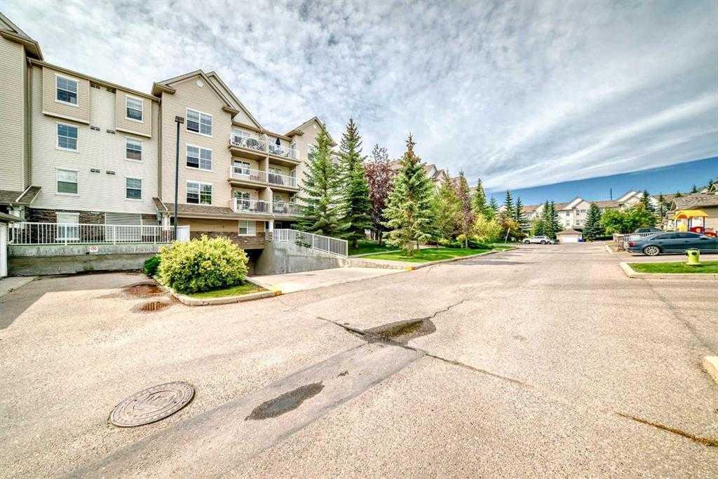411, 2000 Applevillage Court Se Calgary Alberta T2A 7Z4 Applewood Park Home For Sale