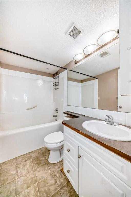 411, 2000 Applevillage Court Se Calgary Alberta T2A 7Z4 Applewood Park Home For Sale