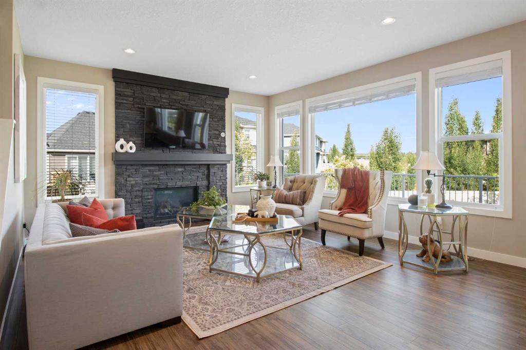 33 Silverado Crest Bay Southwest, Calgary – Residential Detached Listing Photo 9