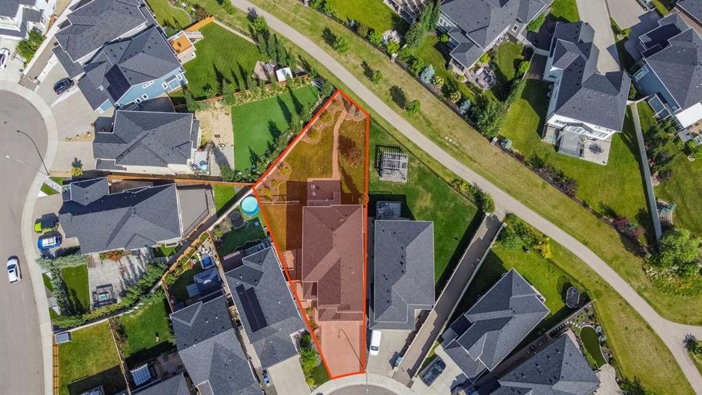 33 Silverado Crest Bay Southwest, Calgary – Residential Detached Listing Photo 2