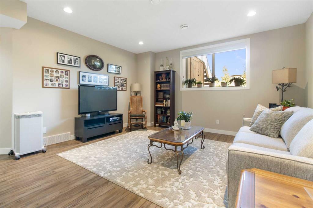 33 Silverado Crest Bay Southwest, Calgary – Residential Detached Listing Photo 37