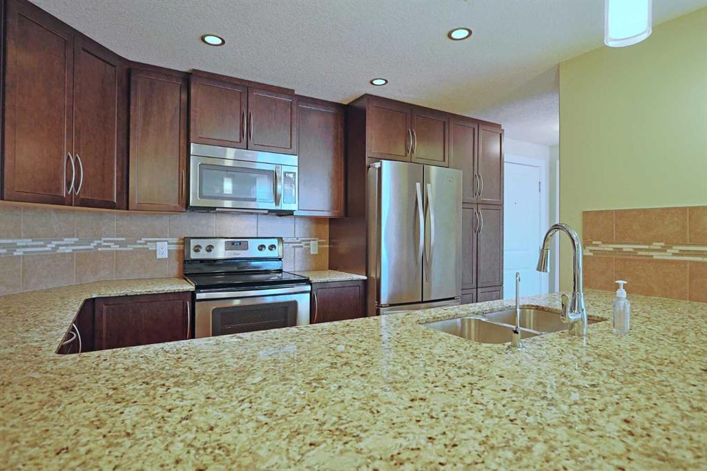 609, 16 Varsity Estates Circle Northwest, Calgary – Residential Apartment Listing Photo 7