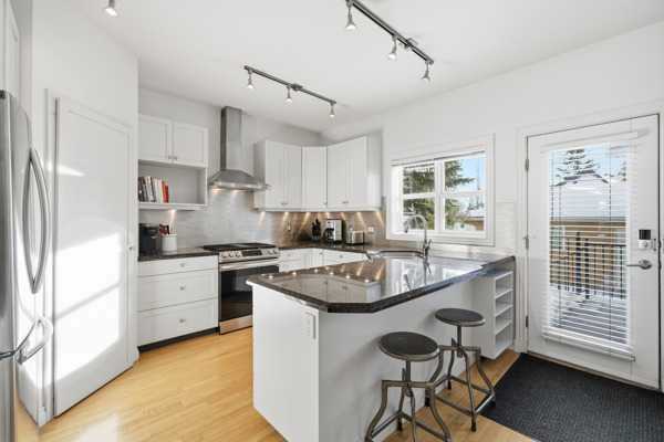 2405 Sorrel Mews Southwest, Calgary – Residential Row/Townhouse Listing Photo 11