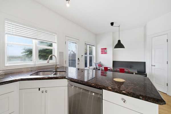 2405 Sorrel Mews Southwest, Calgary – Residential Row/Townhouse Listing Photo 16