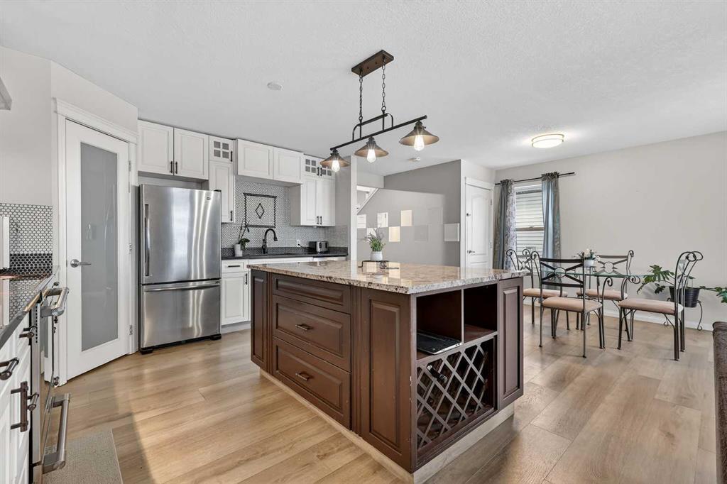 728 Carriage Lane Drive, Carstairs – Residential Semi Detached Listing Photo 11