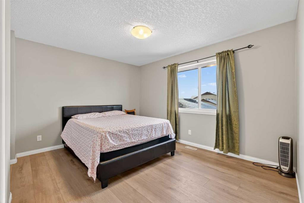 728 Carriage Lane Drive, Carstairs – Residential Semi Detached Listing Photo 18