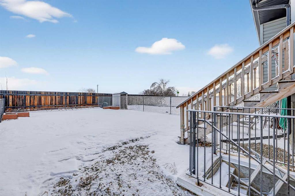 728 Carriage Lane Drive, Carstairs – Residential Semi Detached Listing Photo 25