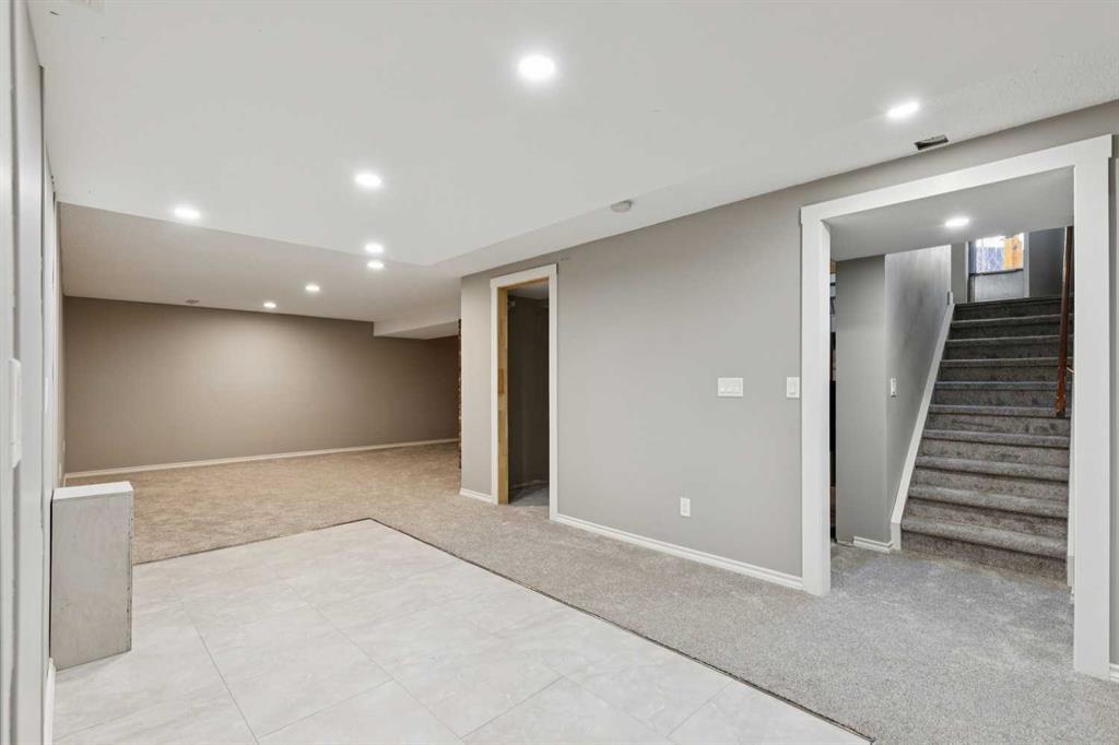 5432 Silverdale Drive Northwest, Calgary – Residential Detached Listing Photo 18