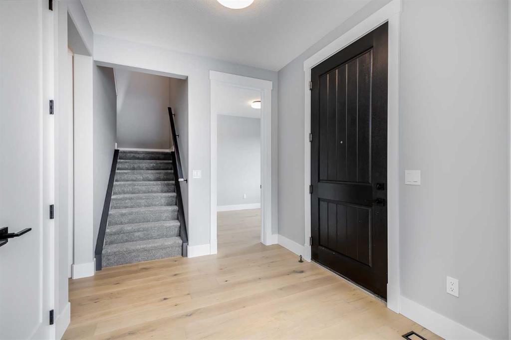 1209 Coopers Drive Southwest, Airdrie – Residential Detached Listing Photo 3