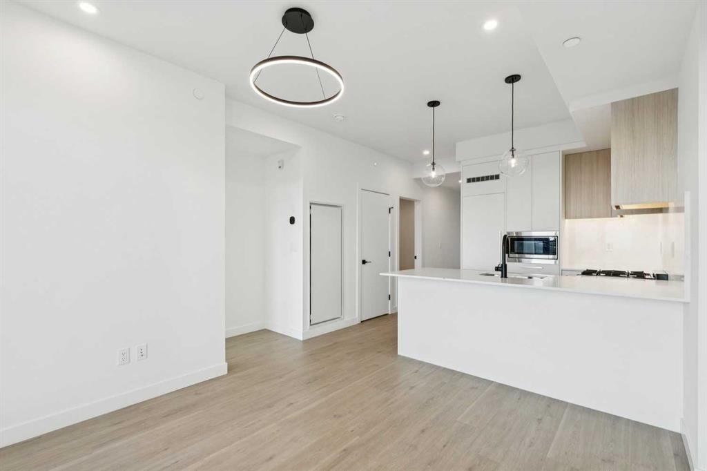 803, 8375 Broadcast Avenue Southwest, Calgary – Residential Apartment Listing Photo 11