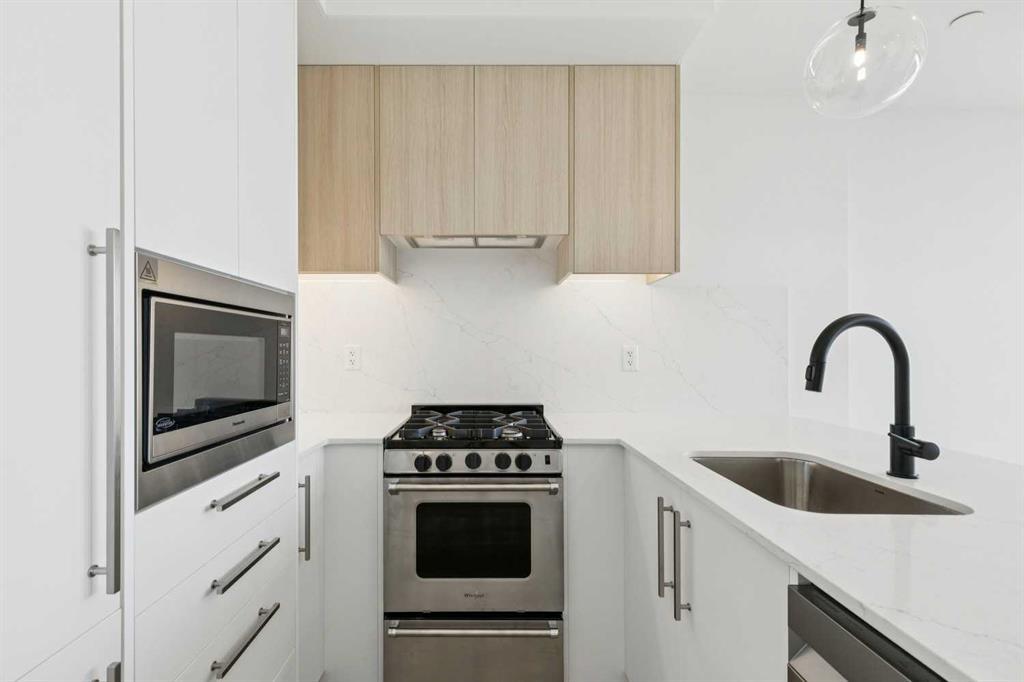 803, 8375 Broadcast Avenue Southwest, Calgary – Residential Apartment Listing Photo 8