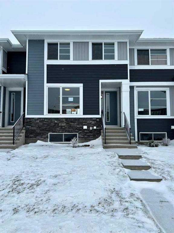373 Waterford Boulevard, Chestermere