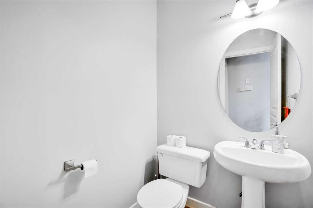 1728 Luxstone Drive Southwest, Airdrie – Residential Semi Detached Listing Photo 6