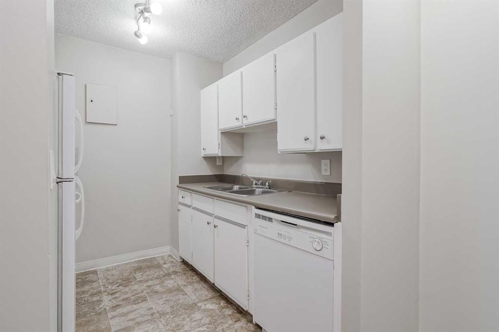 514, 4944 Dalton Drive Northwest, Calgary – Residential Apartment Listing Photo 4