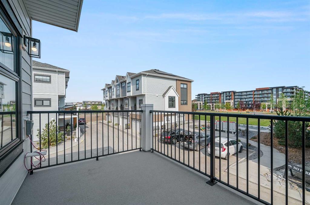 599 Mahogany Road Se, Calgary