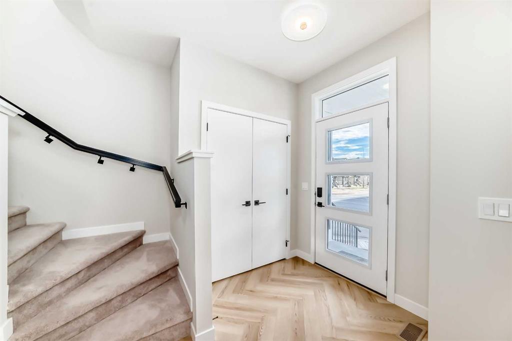 277 Cobblestone Gate, Airdrie – Residential Row/Townhouse Listing Photo 3