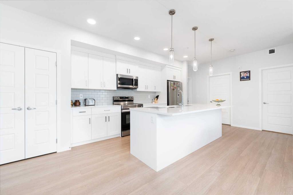 2212, 220 Seton Grove Se, Calgary