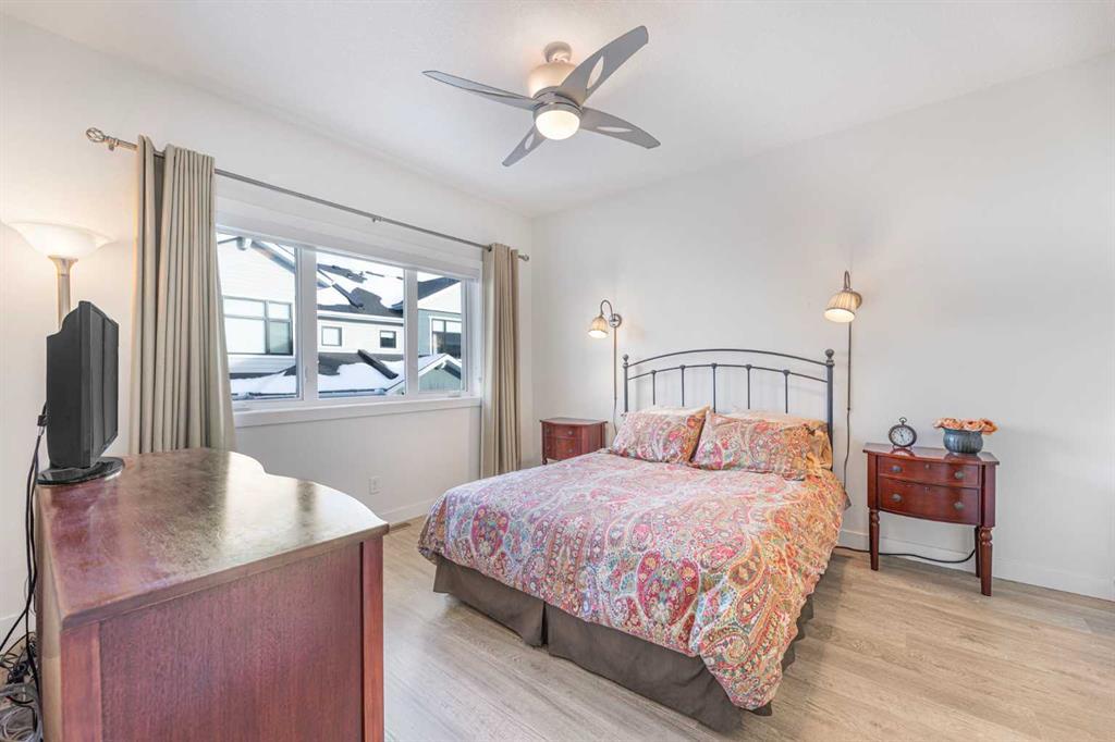 12572 Crestmont Boulevard Southwest, Calgary – Residential Row/Townhouse Listing Photo 19