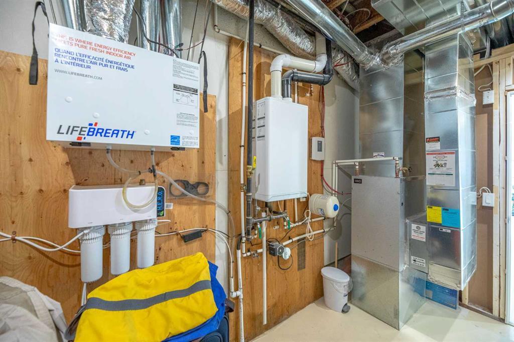 12572 Crestmont Boulevard Southwest, Calgary – Residential Row/Townhouse Listing Photo 33