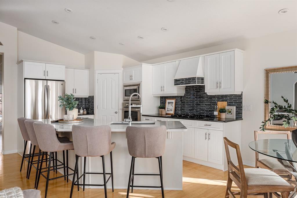 425 Sienna Heights Hill Southwest, Calgary – Residential Detached Listing Photo 10