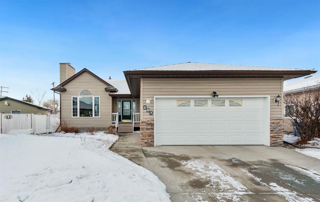 107 Monica Bay, Carstairs