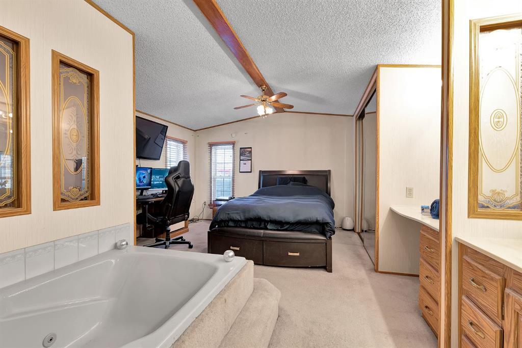 254 Erin Woods Circle Southeast, Calgary – Residential Detached Listing Photo 19