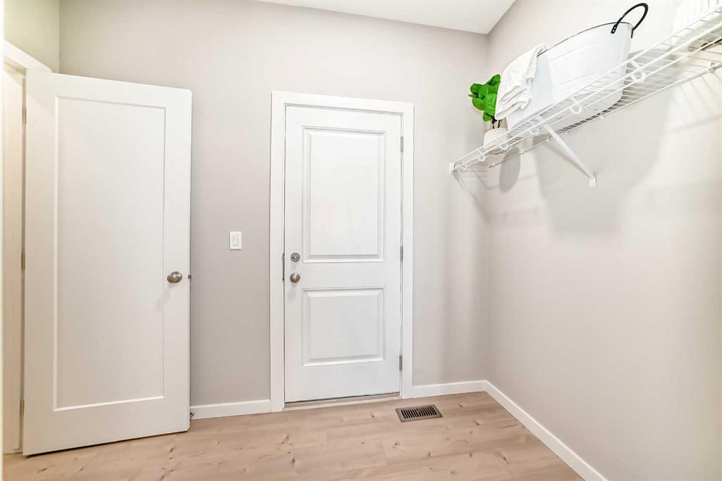 72 Lewisburg Close Ne Calgary Alberta T3P 2N4 Lewisburg Home For Sale