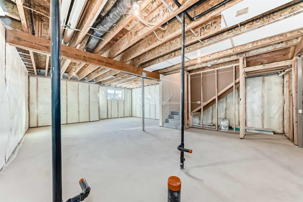 72 Lewisburg Close Ne Calgary Alberta T3P 2N4 Lewisburg Home For Sale