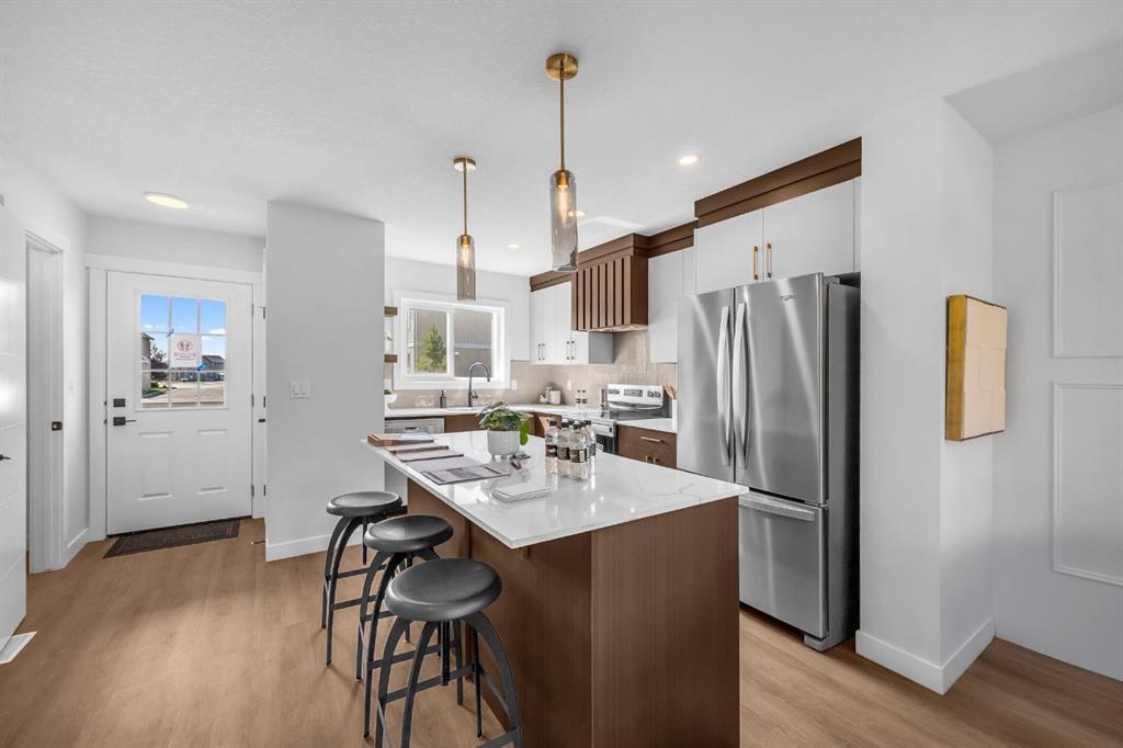 904 Clover Road, Carstairs – Residential Row/Townhouse Listing Photo 7