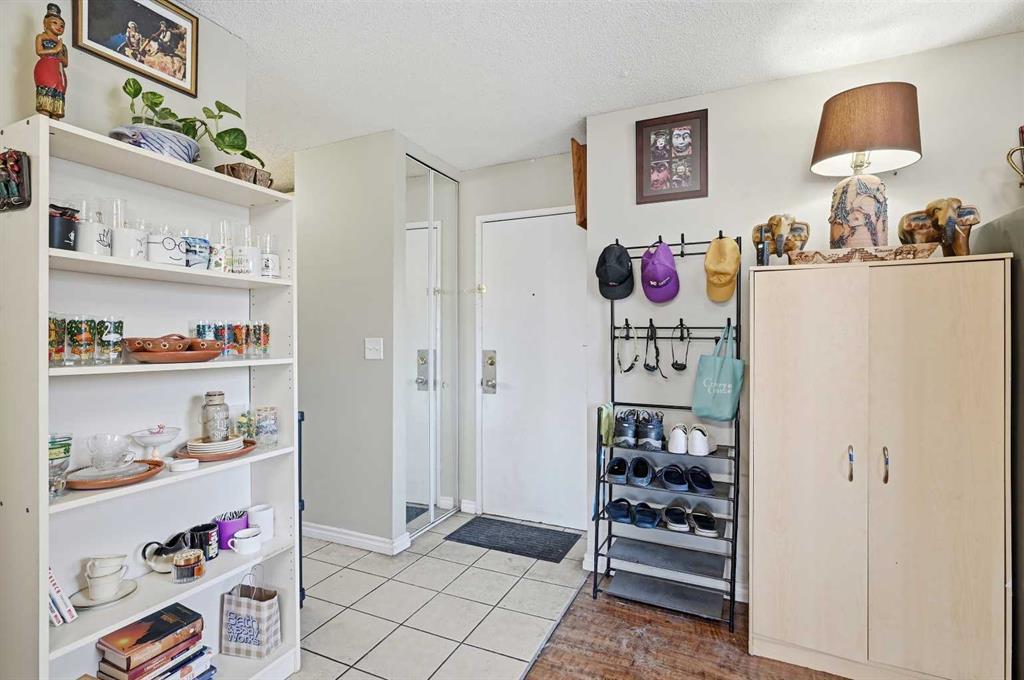 301c, 5601 Dalton Drive Northwest, Calgary – Residential Apartment Listing Photo 9