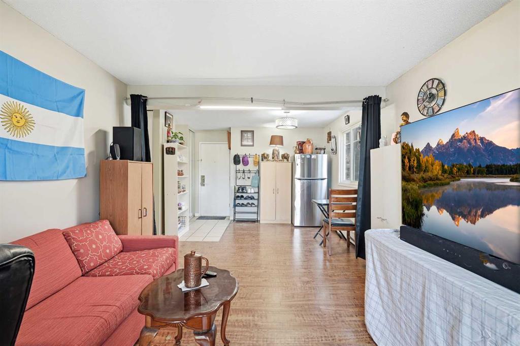 301c, 5601 Dalton Drive Northwest, Calgary – Residential Apartment Listing Photo 3