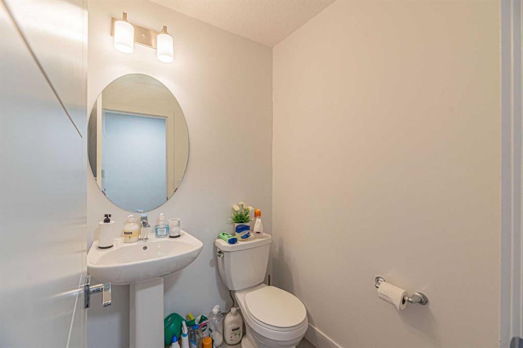 104, 10060 46 Street Ne Calgary Alberta T3J 2H8 Saddle Ridge Home For Sale