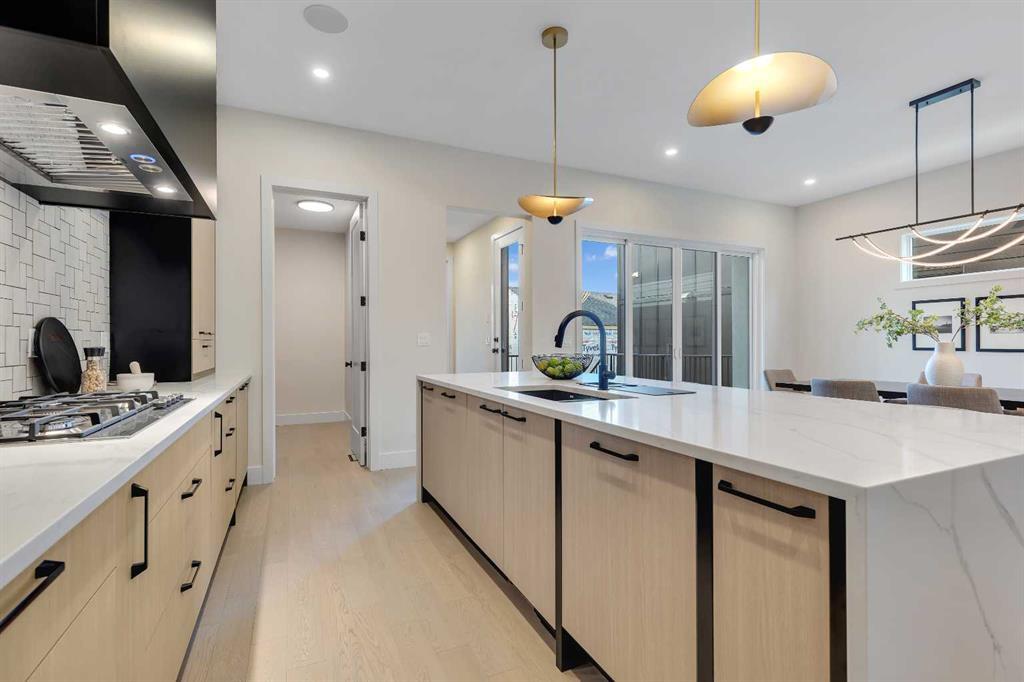 336 Normandy Drive Southwest, Calgary – Residential Detached Listing Photo 14